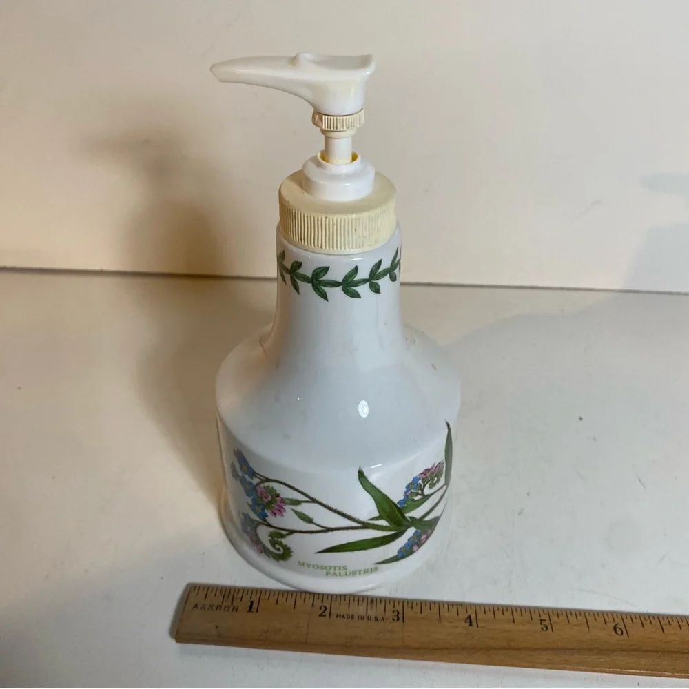 Discontinued Portmeirion Botanic Garden Forget-Me-Not Lotion Soap Dispenser
